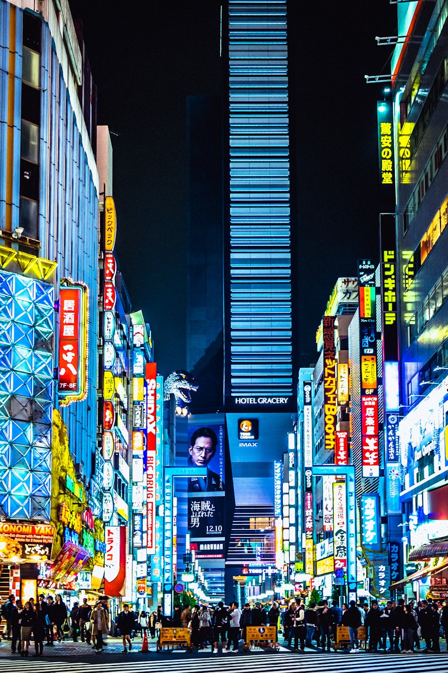 Jalanan Tokyo di malam hari